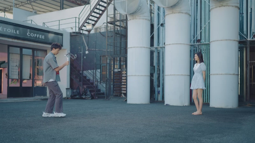 Carica il video: 